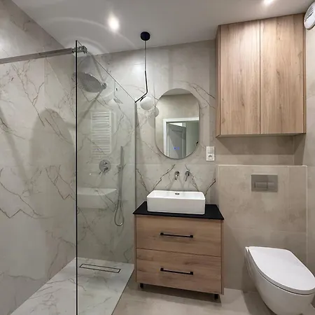 Klonova Park Apartment